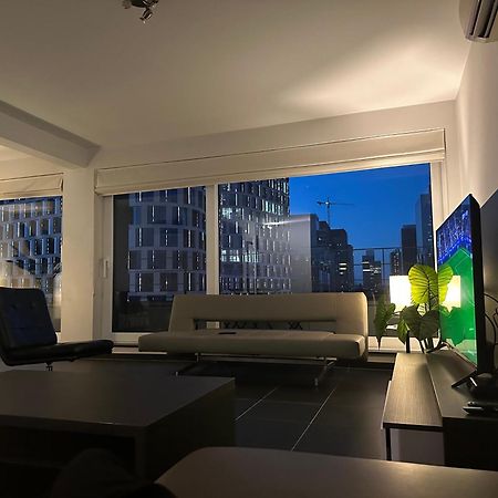 Apartment In Heart Of Brussel City With Balcony View المظهر الخارجي الصورة