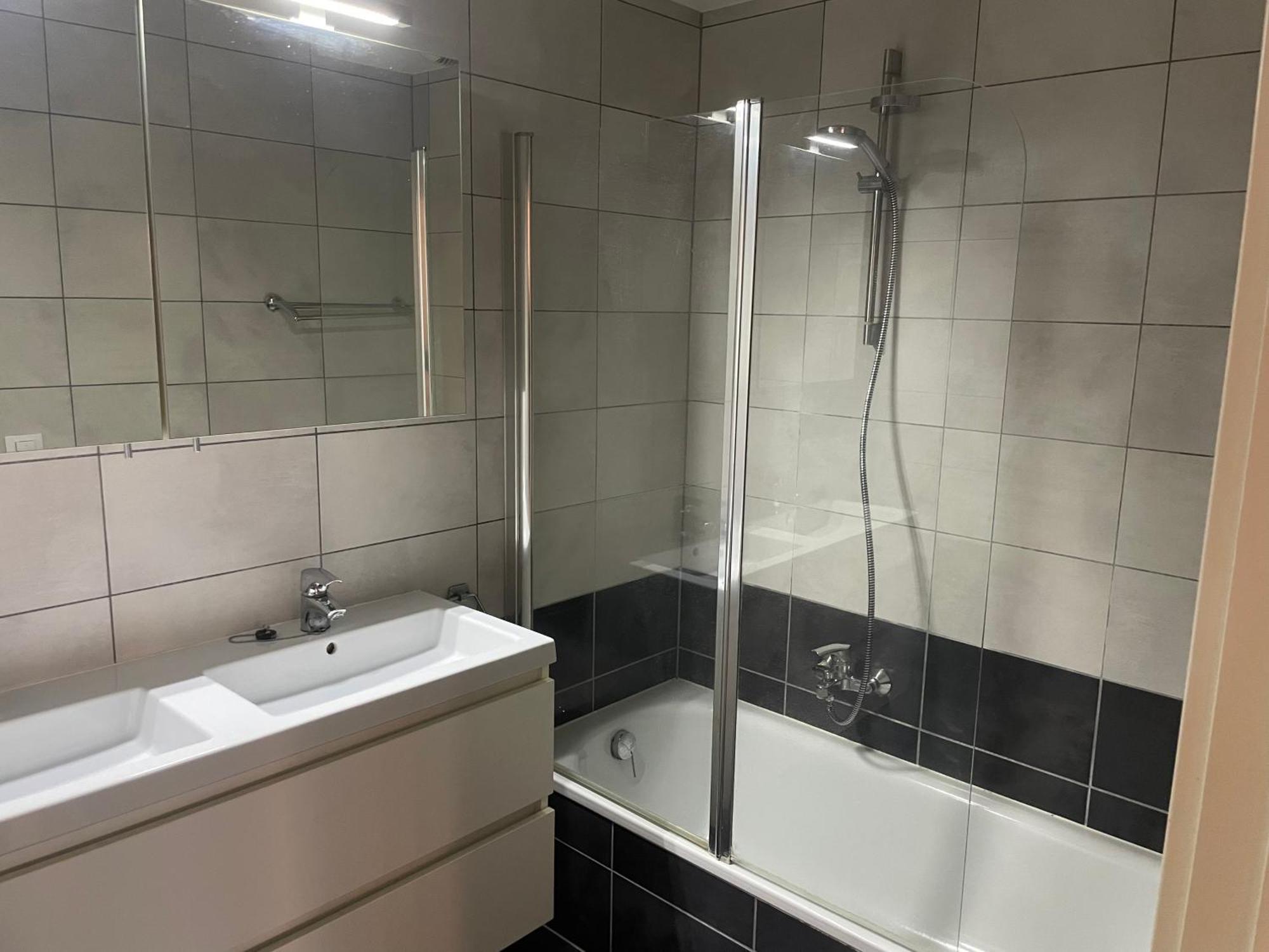 Apartment In Heart Of Brussel City With Balcony View المظهر الخارجي الصورة