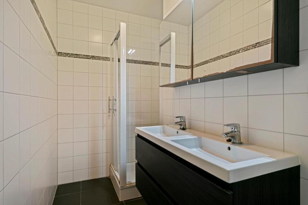 Apartment In Heart Of Brussel City With Balcony View المظهر الخارجي الصورة