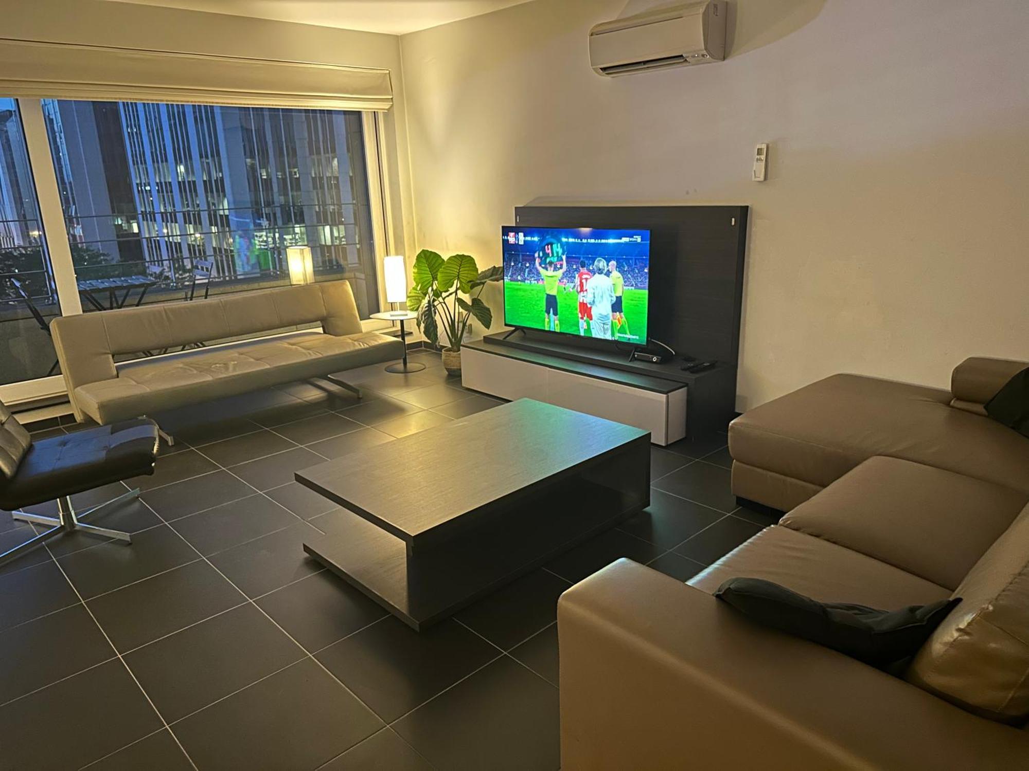 Apartment In Heart Of Brussel City With Balcony View المظهر الخارجي الصورة
